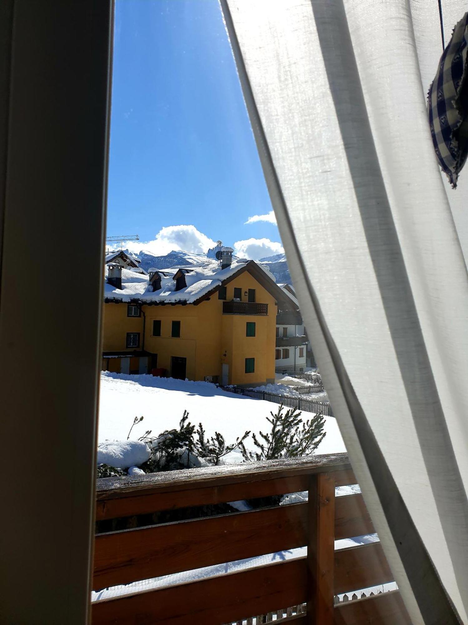 Luminoso Ed Accogliente, Centralissimo Appartamento Indipendente Cortina dʼAmpezzo Exteriör bild